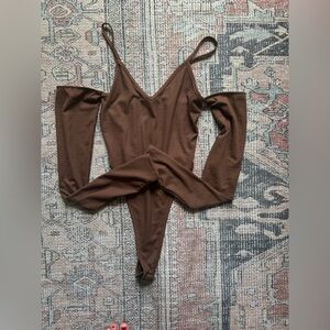 Fashion nova small, brown, off the shoulder bodysuit